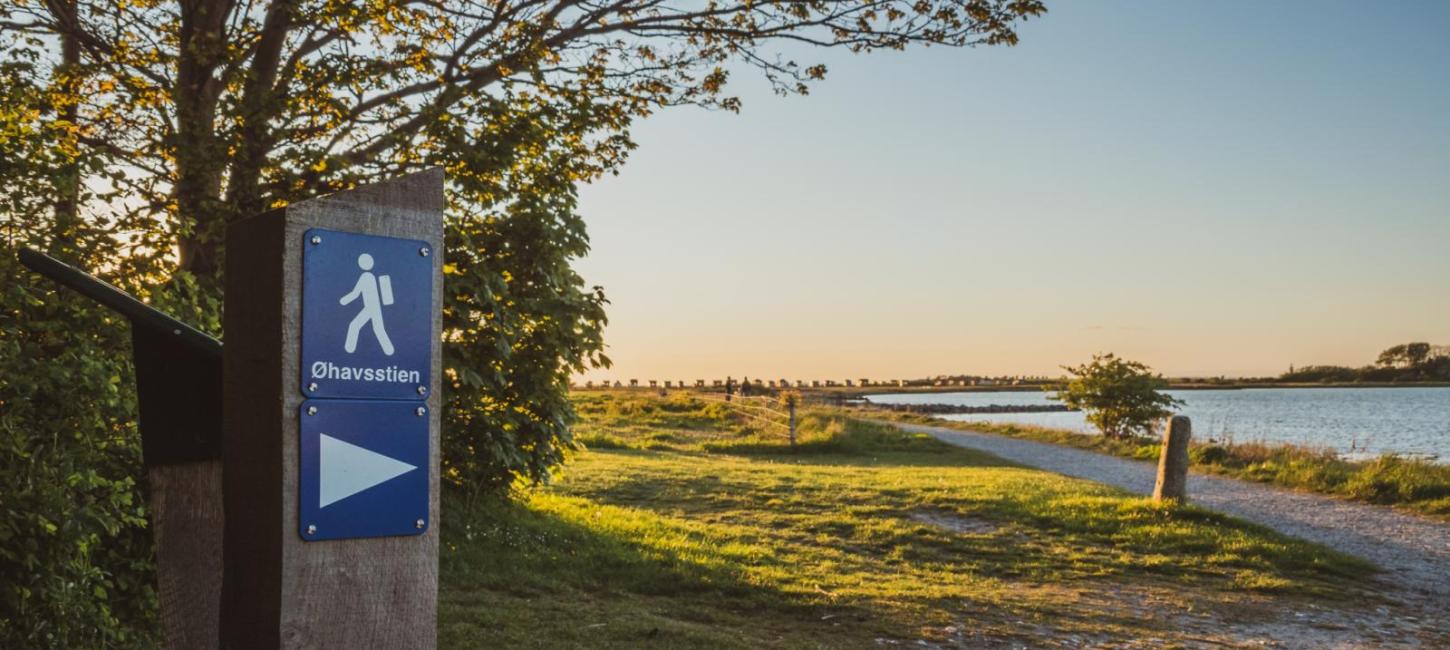 Vandring på Øhavsstien på Ærø