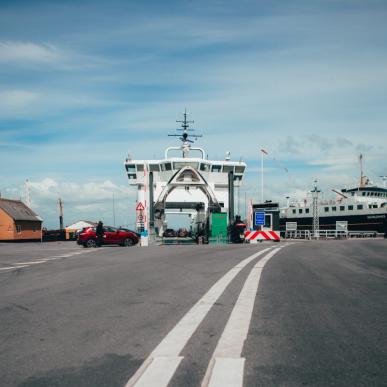 Færgehavnen i Søby.