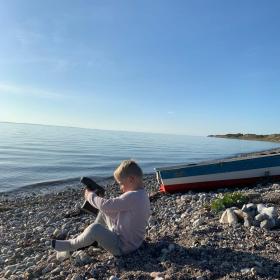 Dreng på Jørbæk Strand